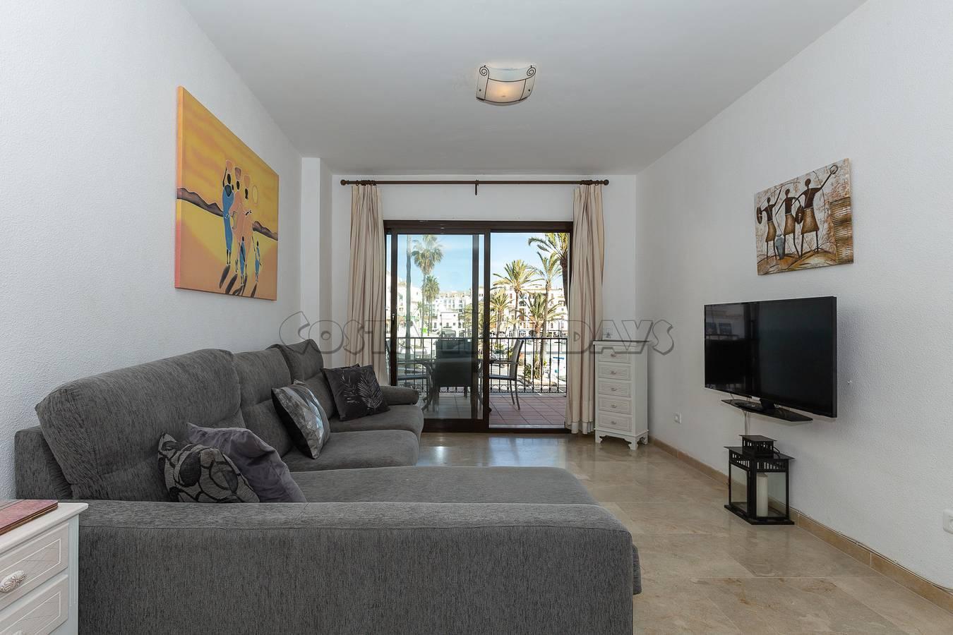 Marina real 213 in Playa Gaviotas, Manilva, Spanje voor 4 personen foto 22
