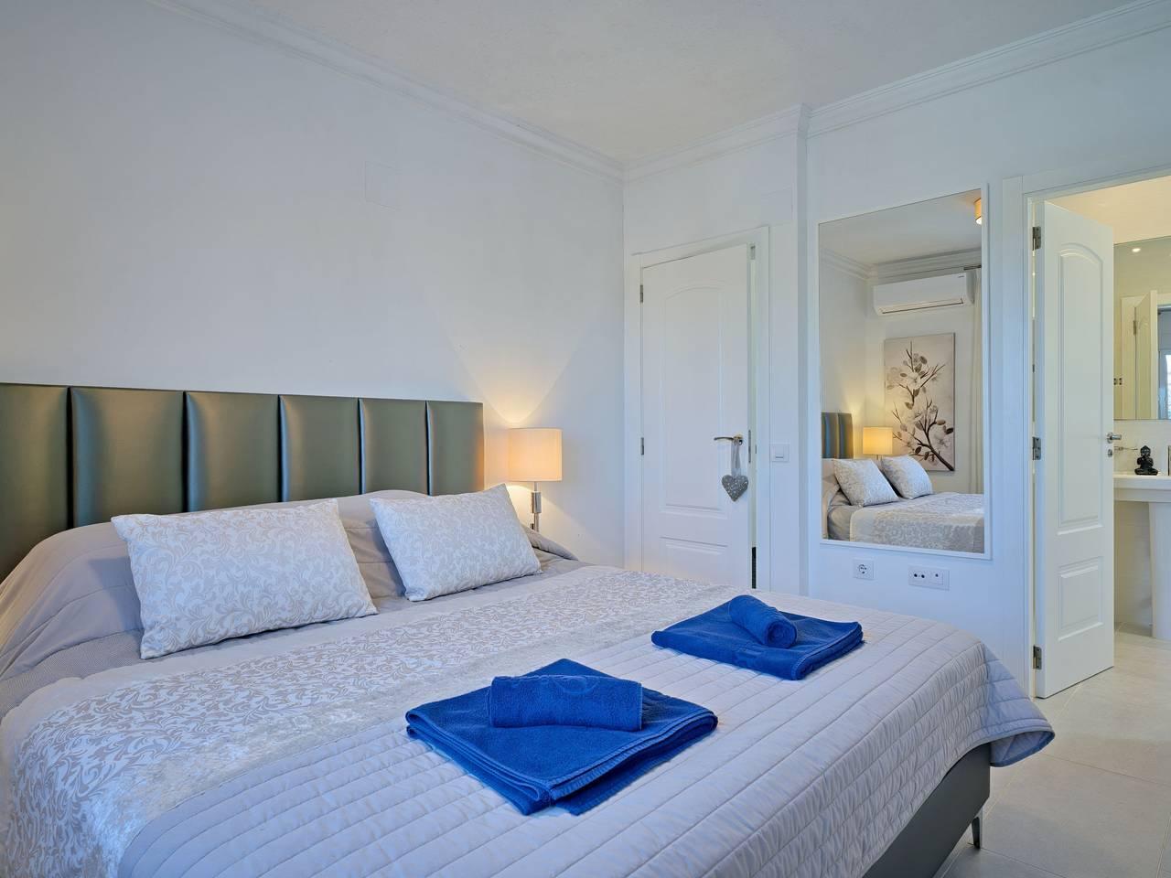Vakantiehuis met privézwembad en zwembad in Granadella, Jávea, Spanje voor 6 personen foto 20