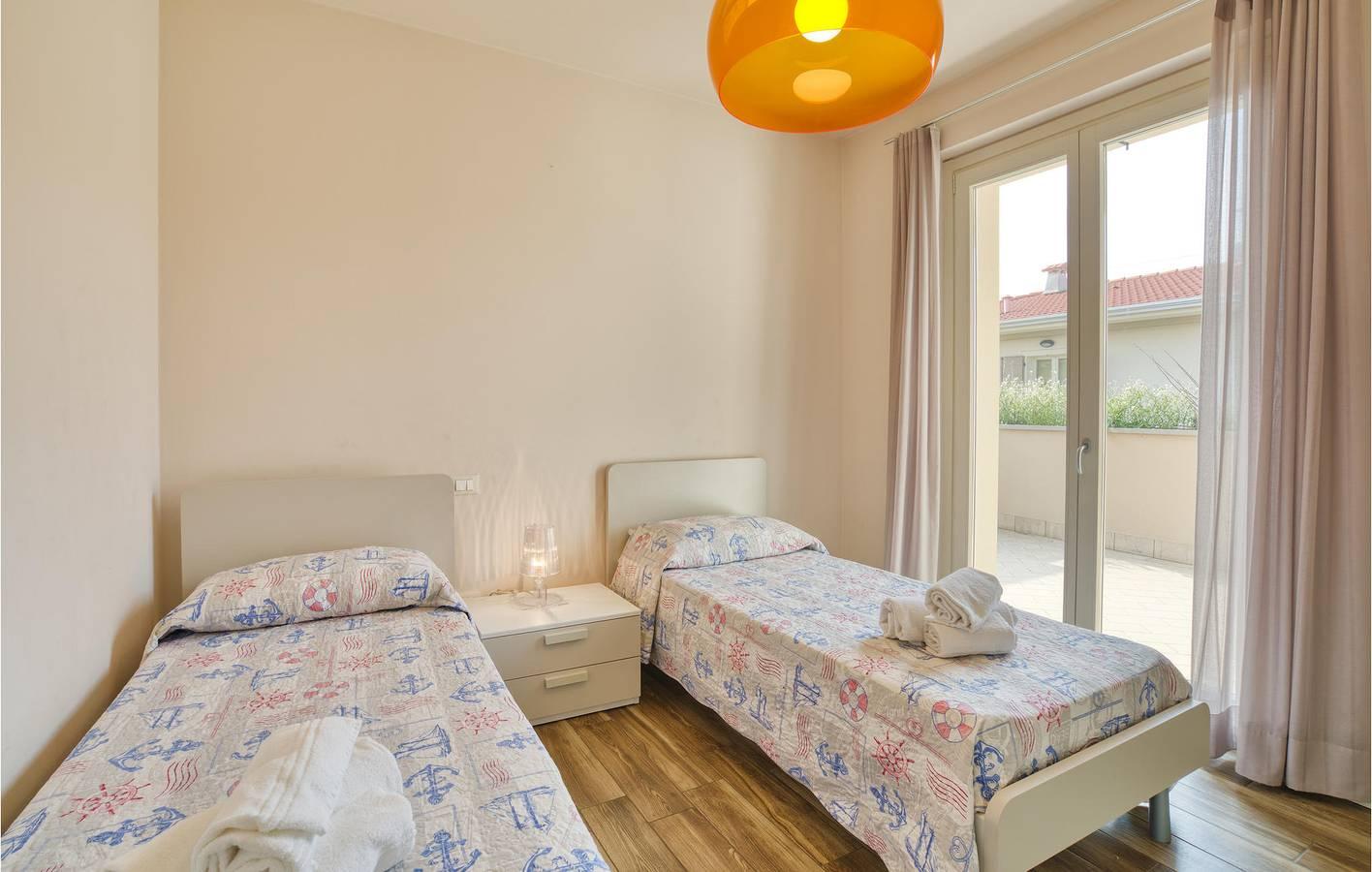 Garda Appartement: Zwembad, Parkeerplaats, WiFi, 2km in Puegnago sul Garda, Garda Bergen, Italië voor 6 personen foto 22