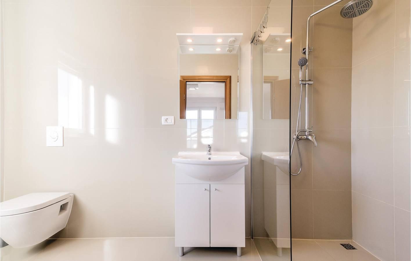 Ruim appartement van 140 m² met zwembad en terras, op 1,5 km in Pomer, Zuidkust Istrië, Kroatië voor 10 personen foto 23