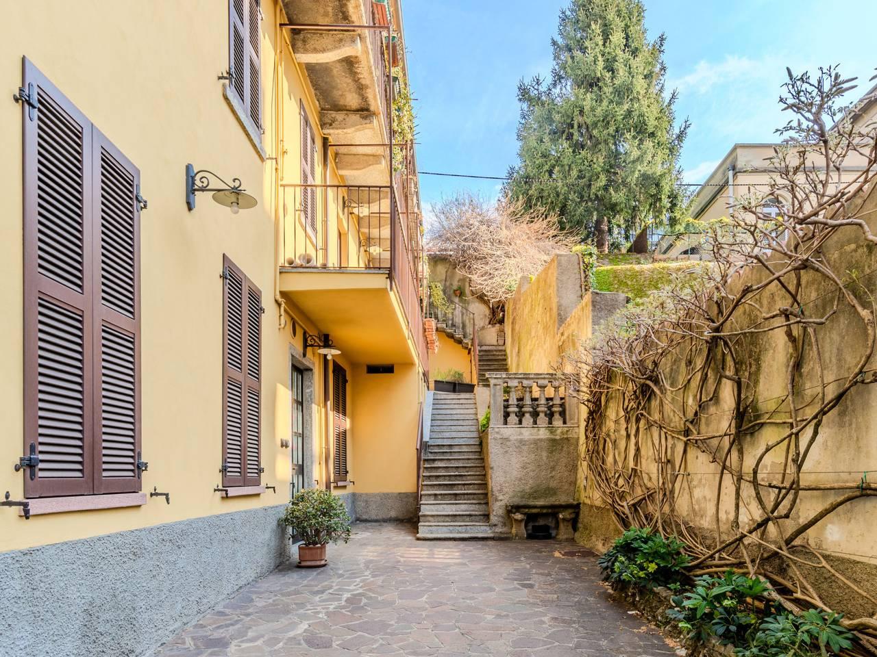 Lungolago in Lecco, Westelijke Bergamo-Alpen, Italië voor 4 personen foto 24