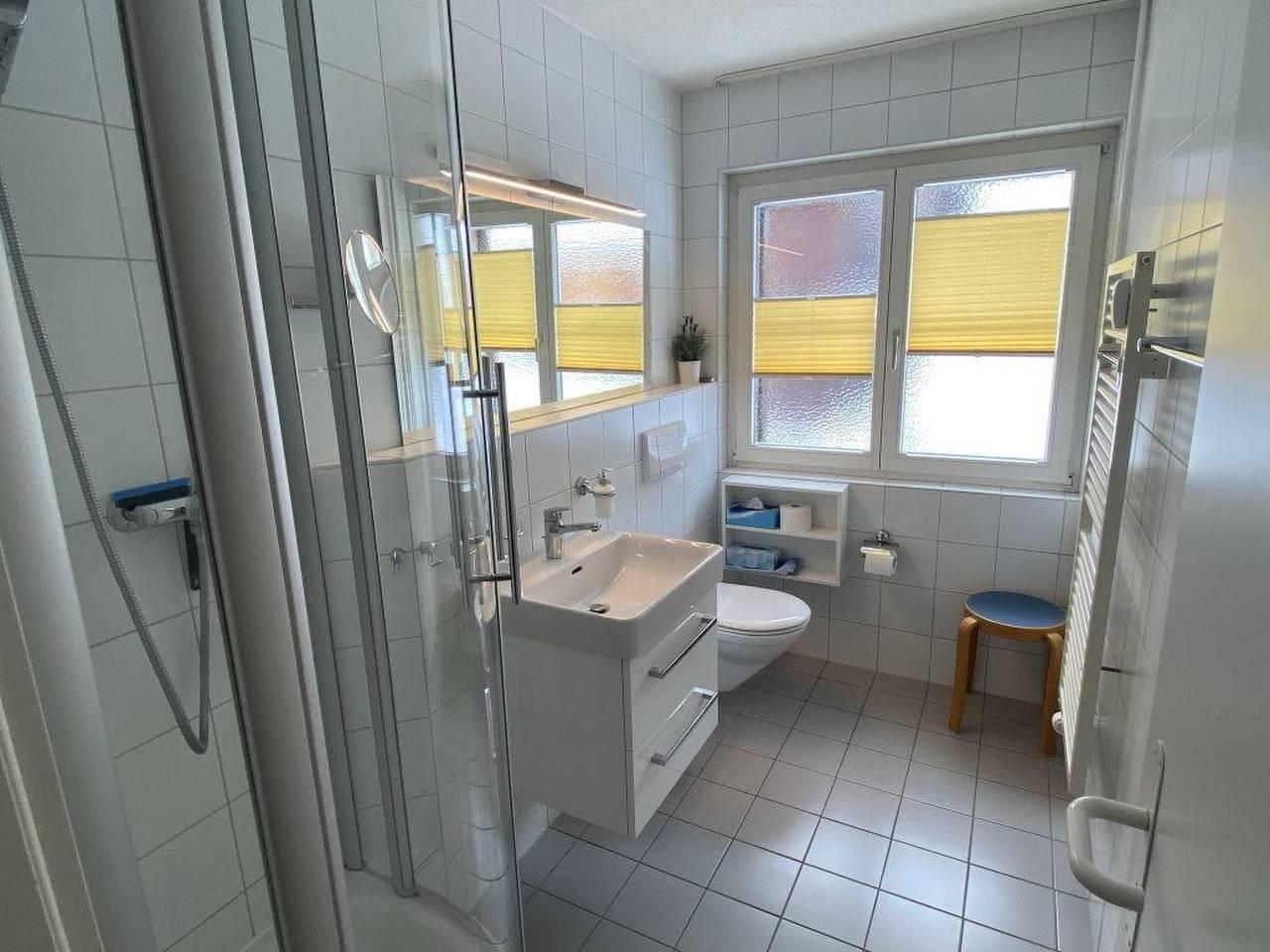 Suzanne Nr. 22 in Saanenmöser, Saanen, Zwitserland voor 4 personen foto 23