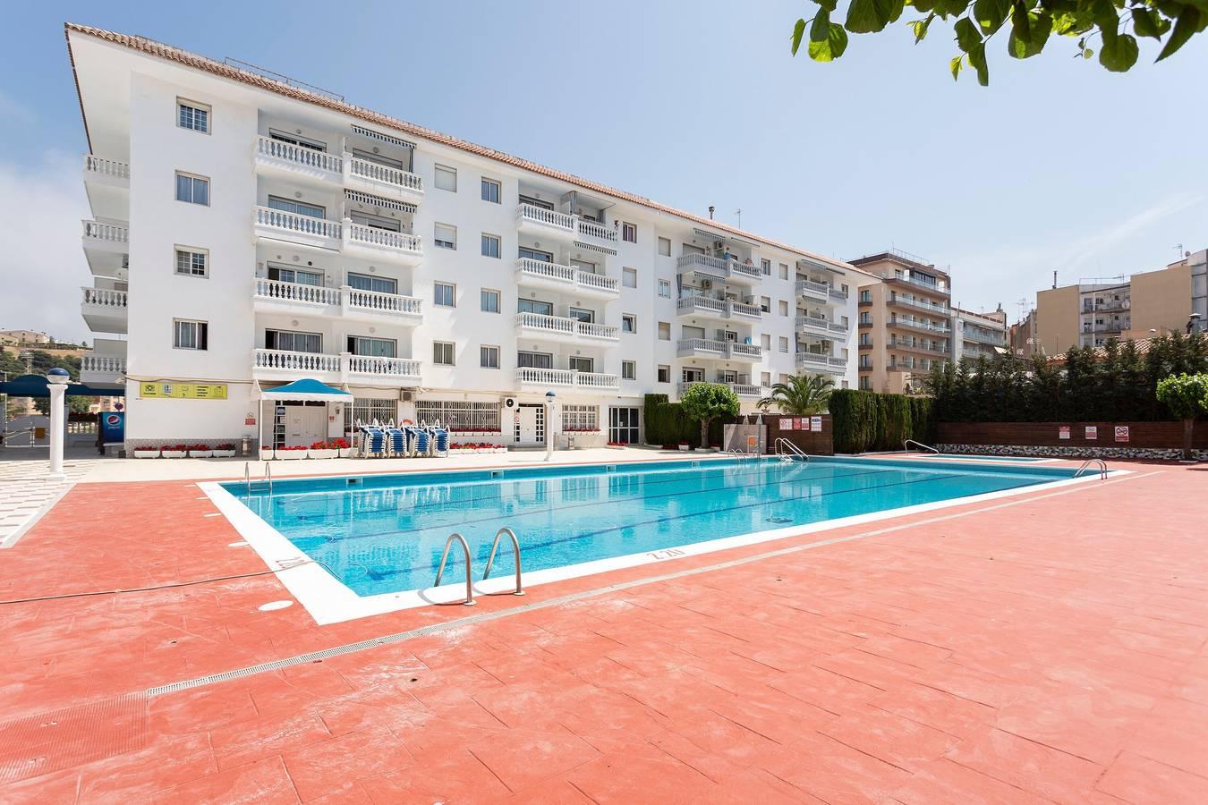 Vakantieappartement vlak bij het strand met zwembad, wifi, tuin in Els Pins Blanes, Blanes, Spanje voor 4 personen foto 24