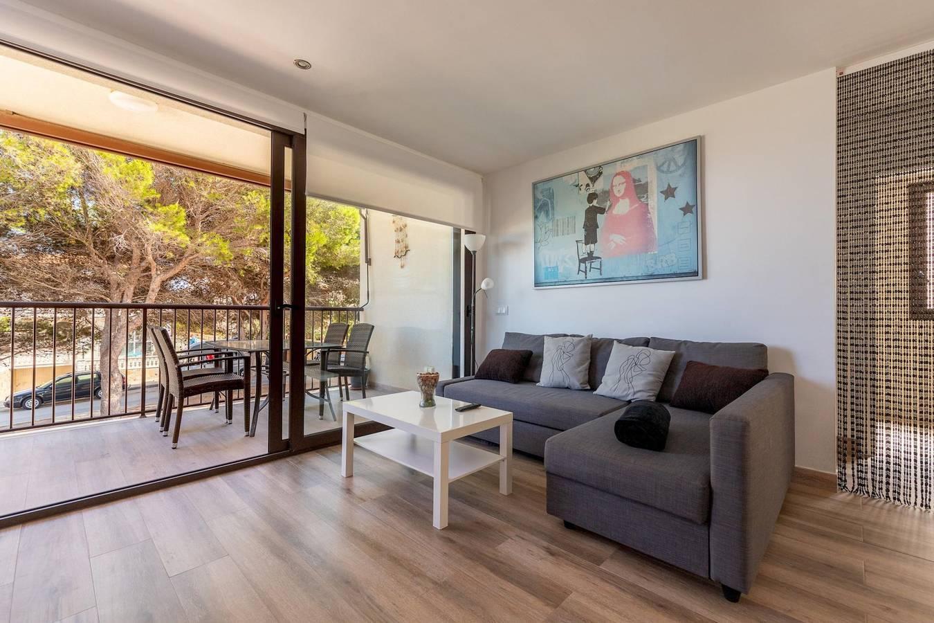 Vakantiehuis met privézwembad en zeezicht in Playa Son Serra de Marina, Santa Margalida, Spanje voor 10 personen foto 22