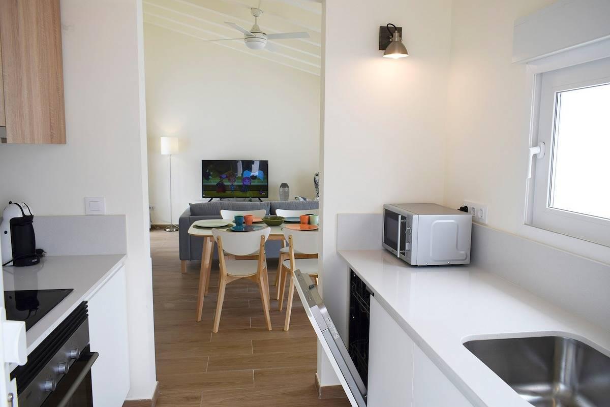 Vakantiehuis met privézwembad en zwembad in Las Marinas, Dénia, Spanje voor 6 personen foto 21