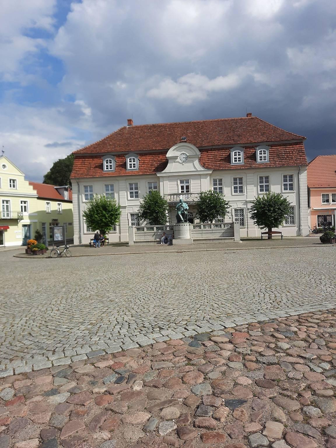 Fewo am Schloss in Stavenhagen, Mecklenburgse meren, Duitsland voor 5 personen foto 22
