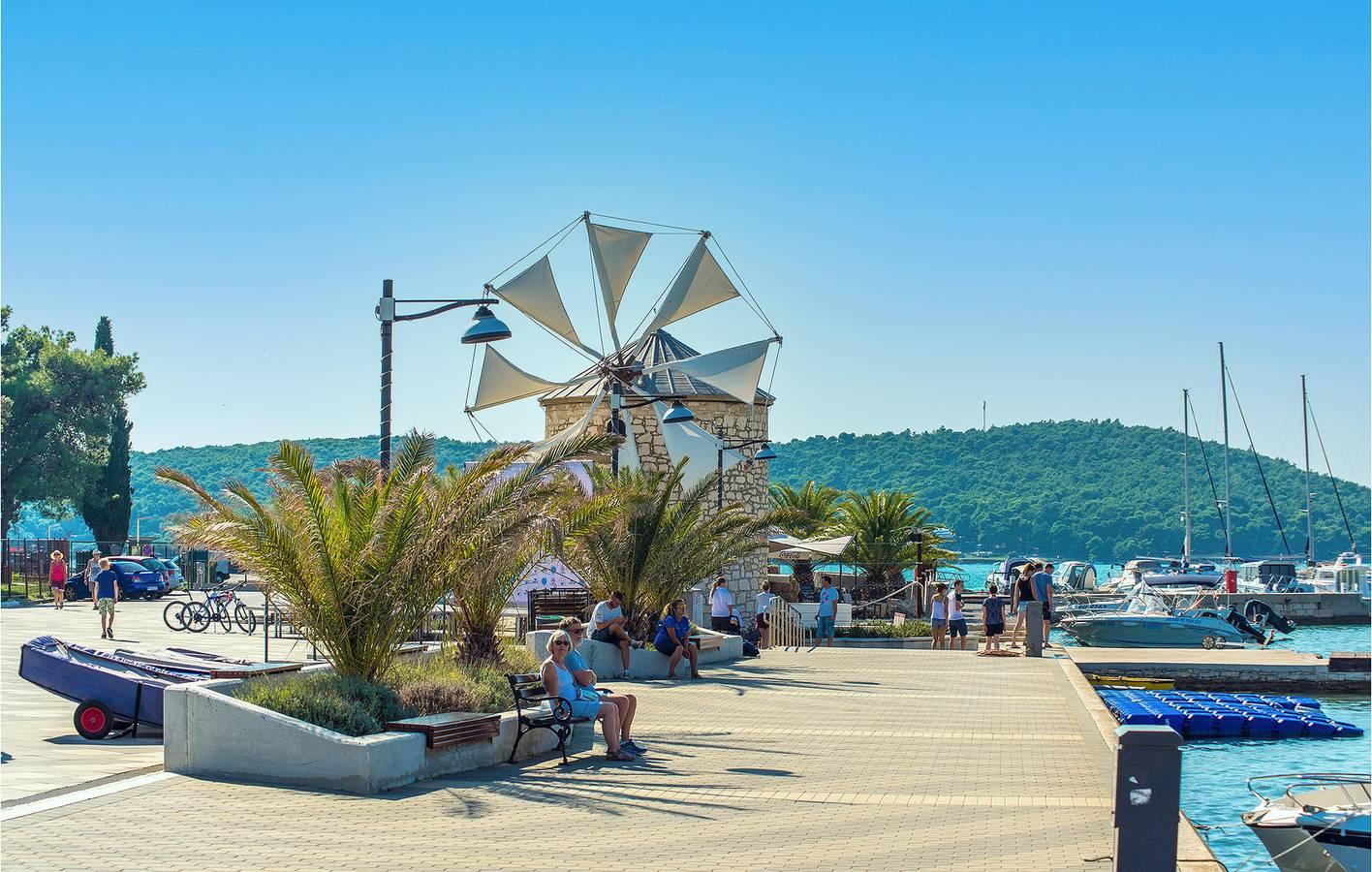 Comfortabel appartement met terras, op 2,5 km van het naaktstrand in Pomer, Zuidkust Istrië, Kroatië voor 4 personen foto 23