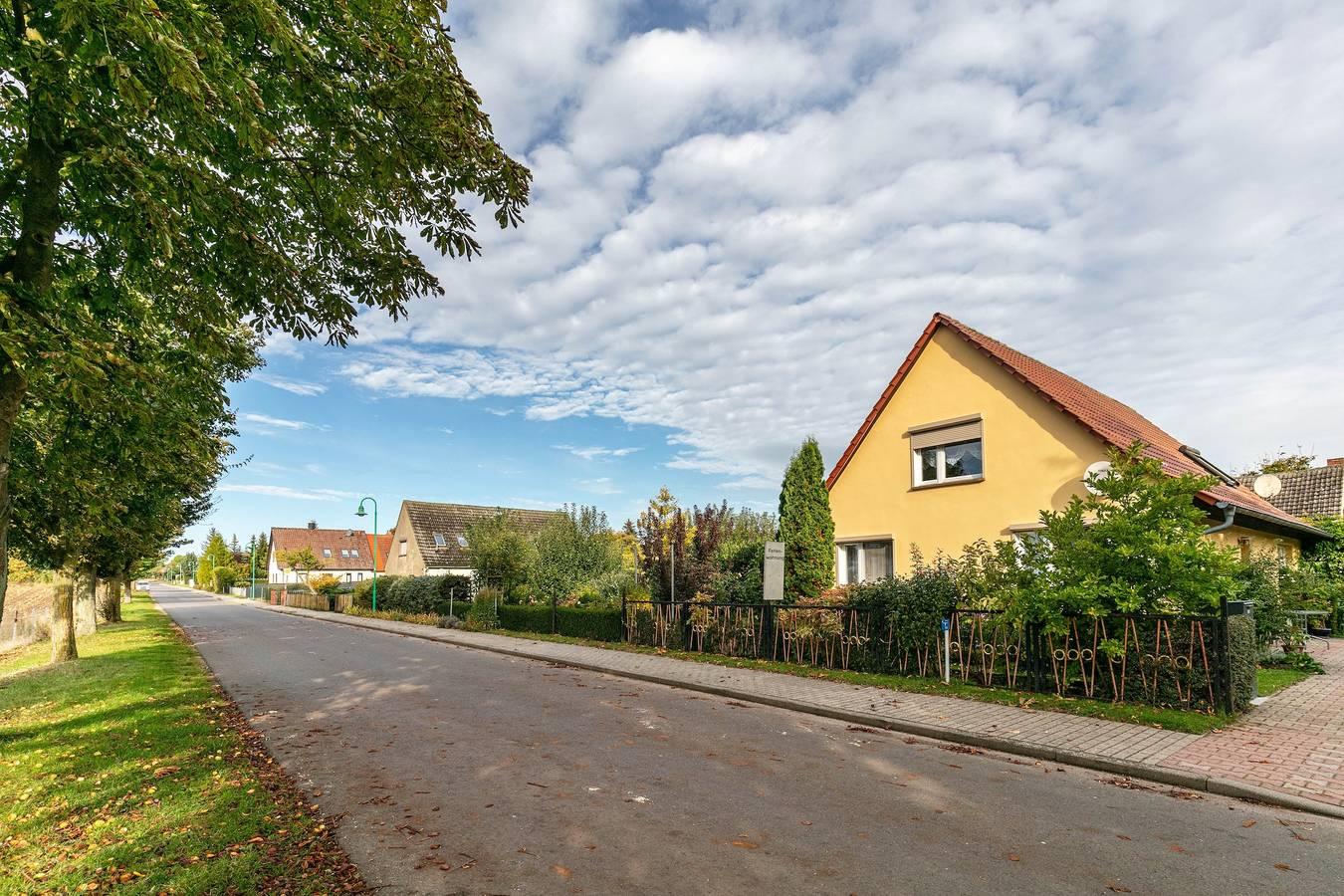 Vakantiewoning 'Im Blumengarten' met wifi, terras & tuin in Schmargendorf, Angermünde, Duitsland voor 5 personen foto 21