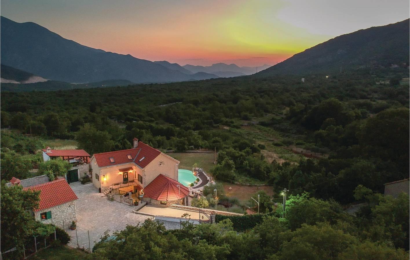 Vakantiehuis in Split-Dalmatië, Kroatië voor 14 personen foto 8