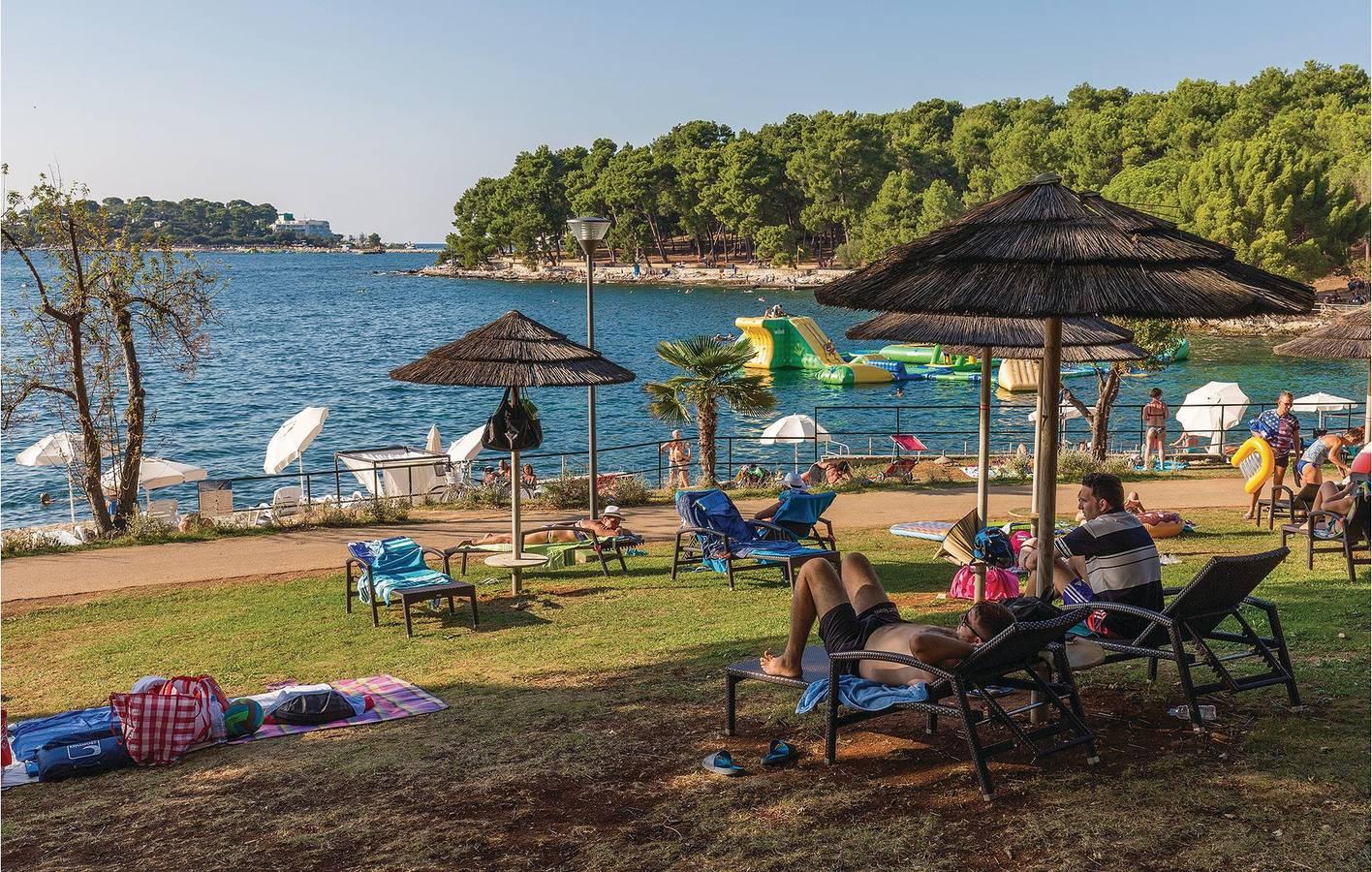 Charmant appartement met zwembad, wifi en terras vlak bij het centrum in Grad Poreč, Kroatië voor 3 personen foto 19