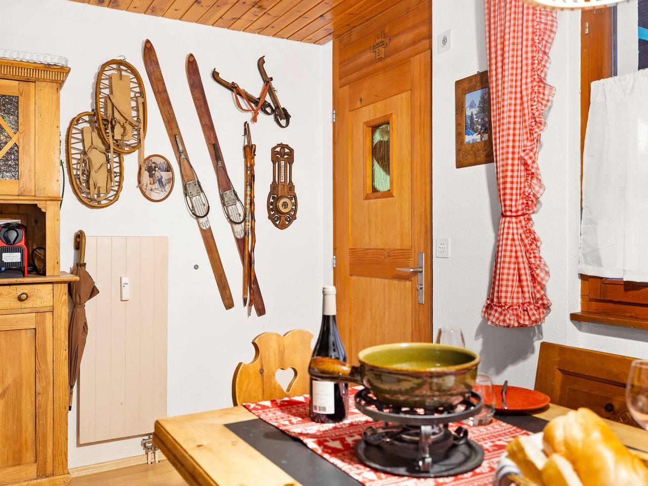 Vakantieappartement met speeltuin en 1 slaapkamer en balkon in Ernen, Aletsch Arena, Zwitserland voor 2 personen foto 16