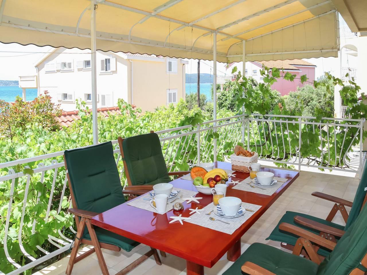Vakantiehuis in Brodarica foto 4