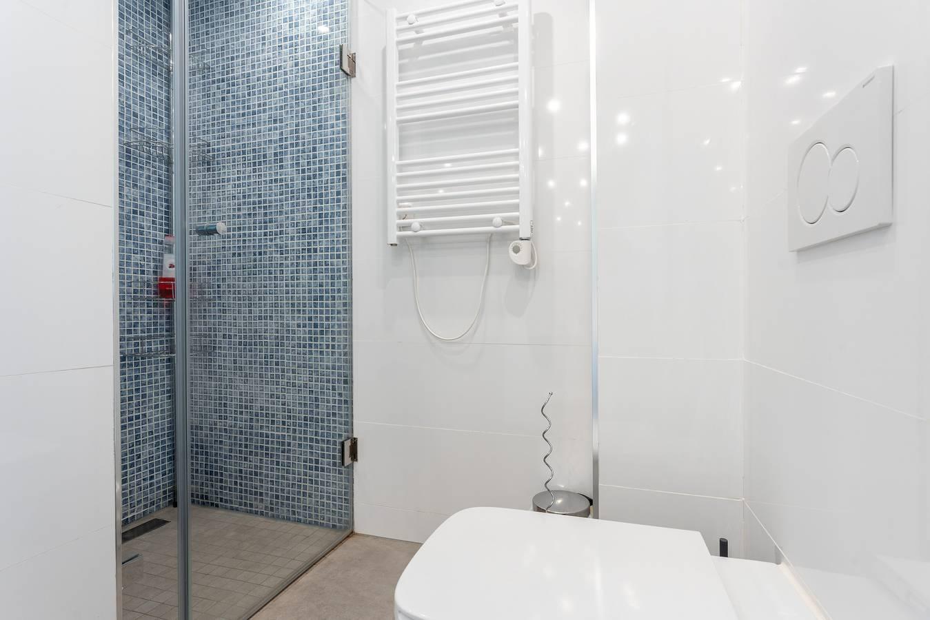 Appartement "Golden Beach Elviria" met Gedeeld Zwembad, Privé in Marbella Oost, Marbella, Spanje voor 8 personen foto 20