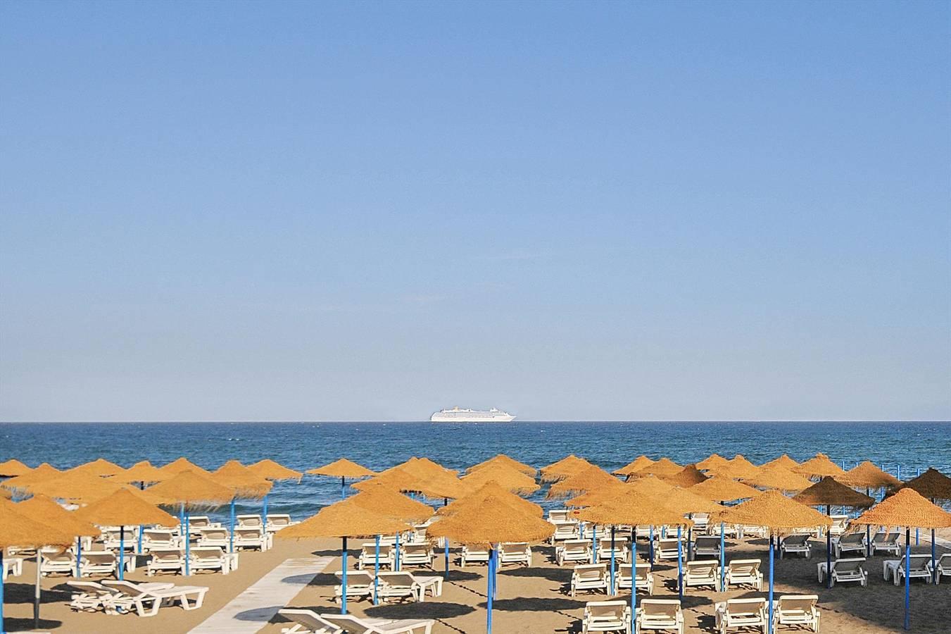 Vista playa in La Carihuela, Torremolinos, Spanje voor 4 personen foto 25