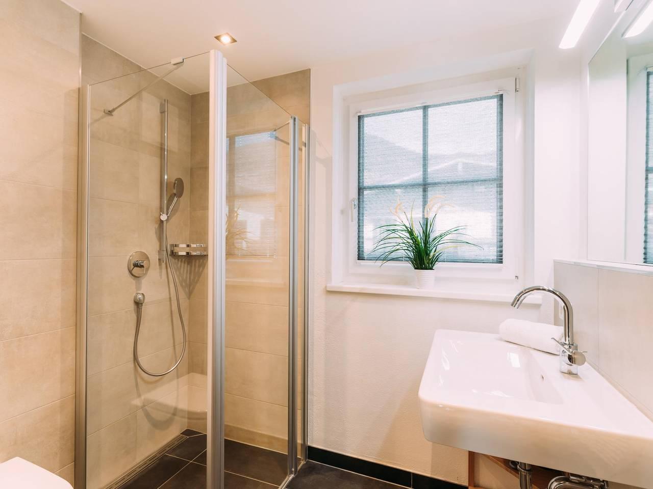 Luxe chalet met eigen wellness in Pinzgau, Oostenrijk voor 12 personen foto 24
