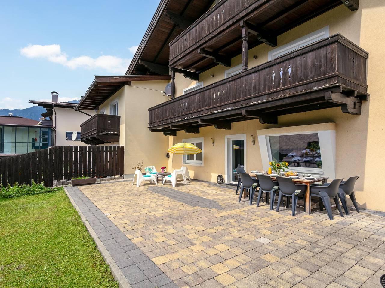 Ruime woning met tuin en terras op het zuiden in Brixen im Thale, Kaisergebirge, Oostenrijk voor 8 personen foto 24
