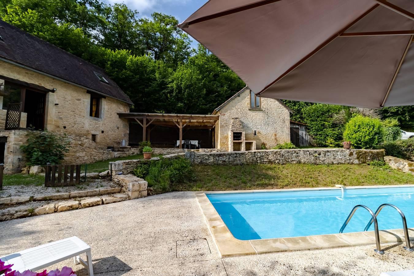 Vakantiehuis in Sergeac foto 2