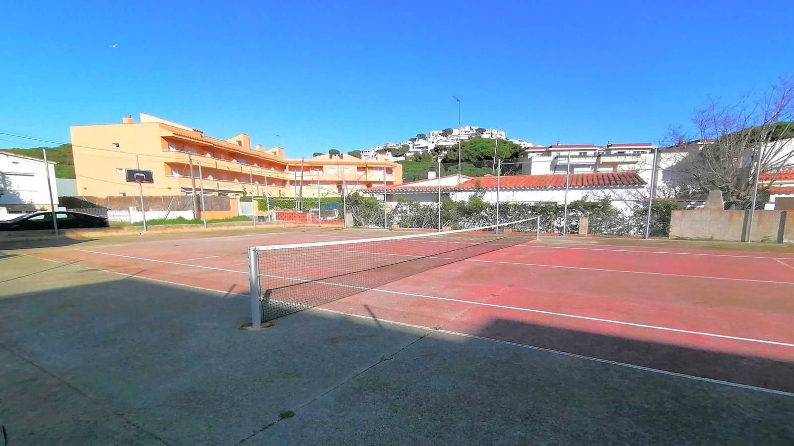 Vakantieappartement met terras in Platja de Montgó (Torroella de Montgrí), L'Escala, Spanje voor 6 personen foto 23
