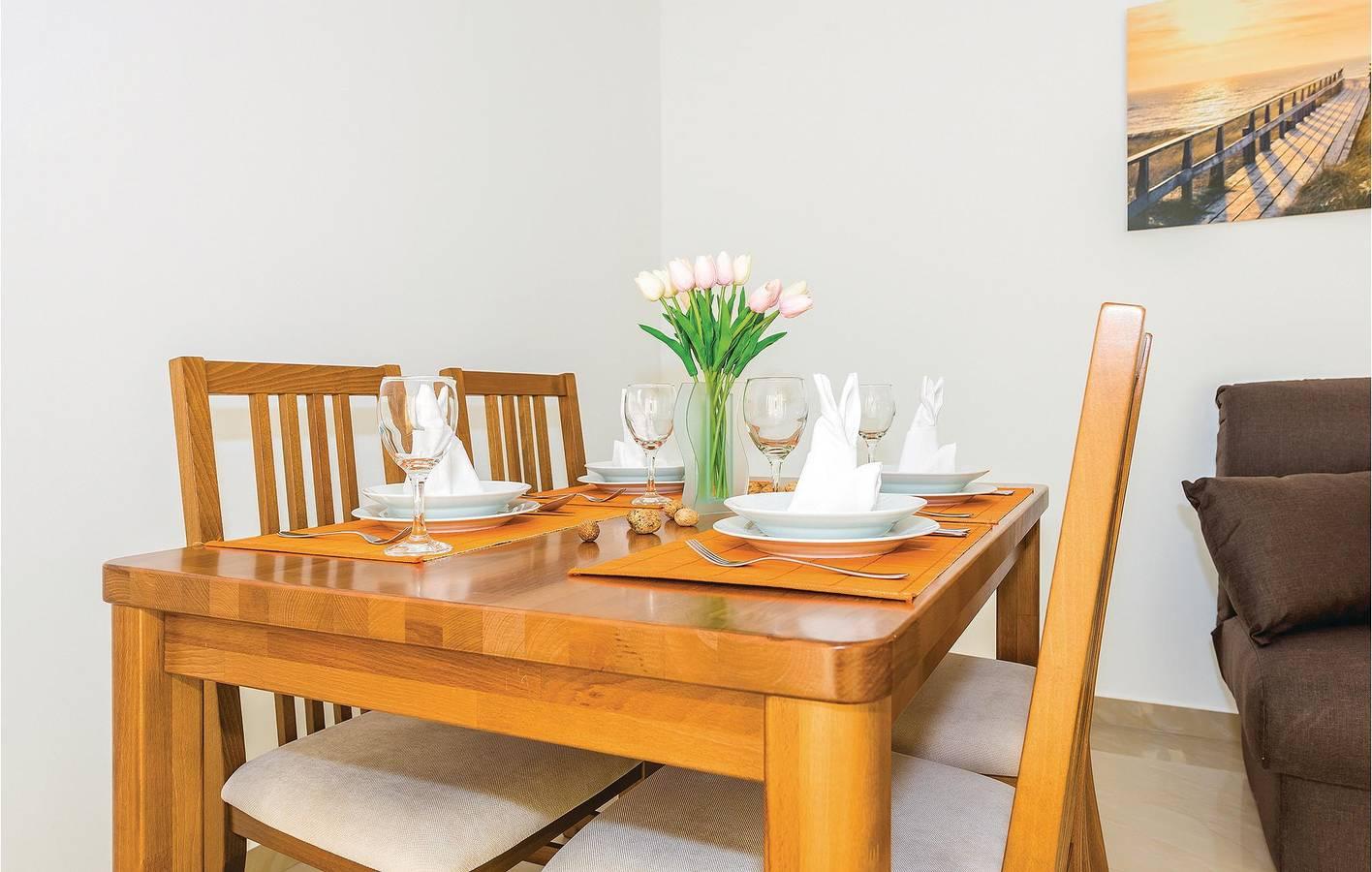Gezellig appartement met 2 slaapkamers, uitzicht op zee, zwembad in Rogoznica, Šibenik-Knin, Kroatië voor 12 personen foto 21