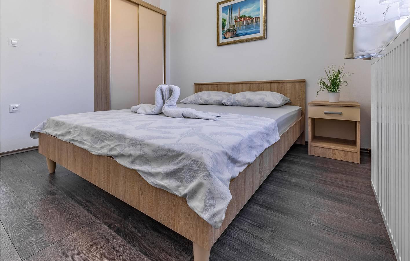 Stijlvol appartement met 2 slaapkamers, zwembad, terras en wifi in Pula-Medulin, Pula, Kroatië voor 6 personen foto 23
