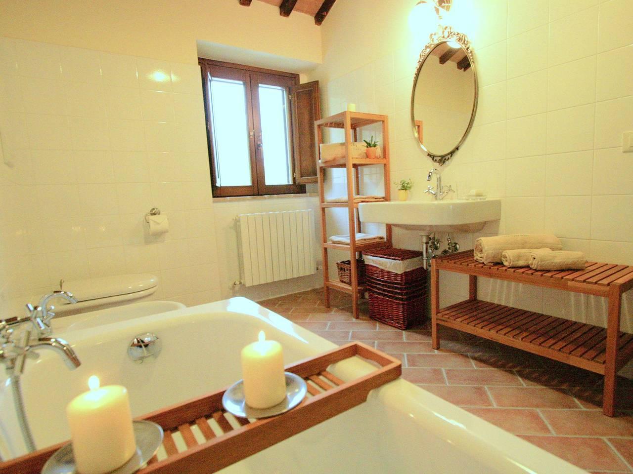 Luxe verblijf met tuin in Monte San Martino, Provincie Macerata, Italië voor 6 personen foto 21