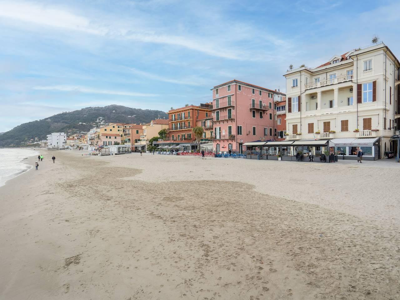 Vakantieappartement in Alassio, Italië voor 8 personen foto 2