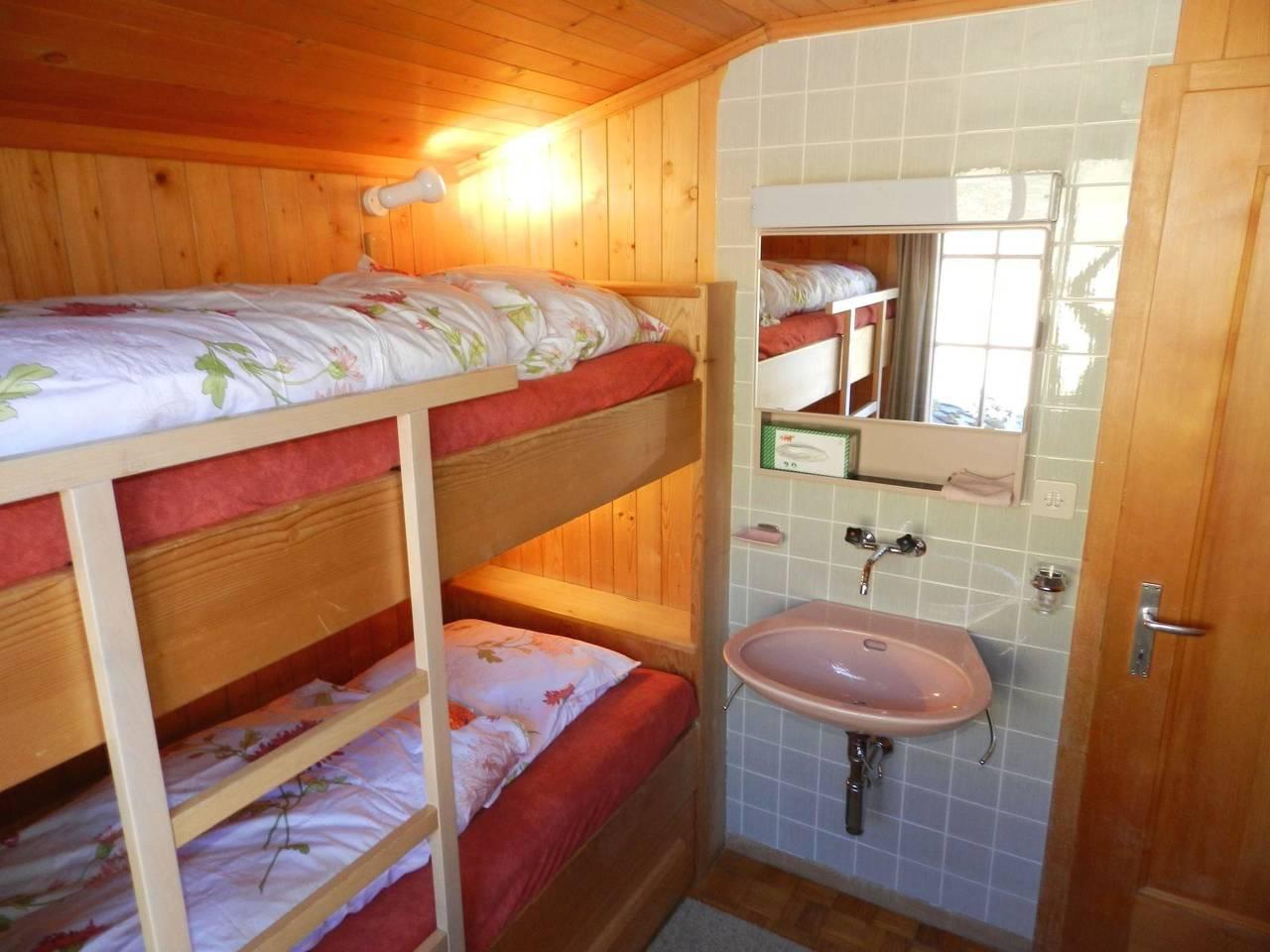 Vakantieappartement in Saanenmöser, Saanen, Zwitserland voor 5 personen foto 22