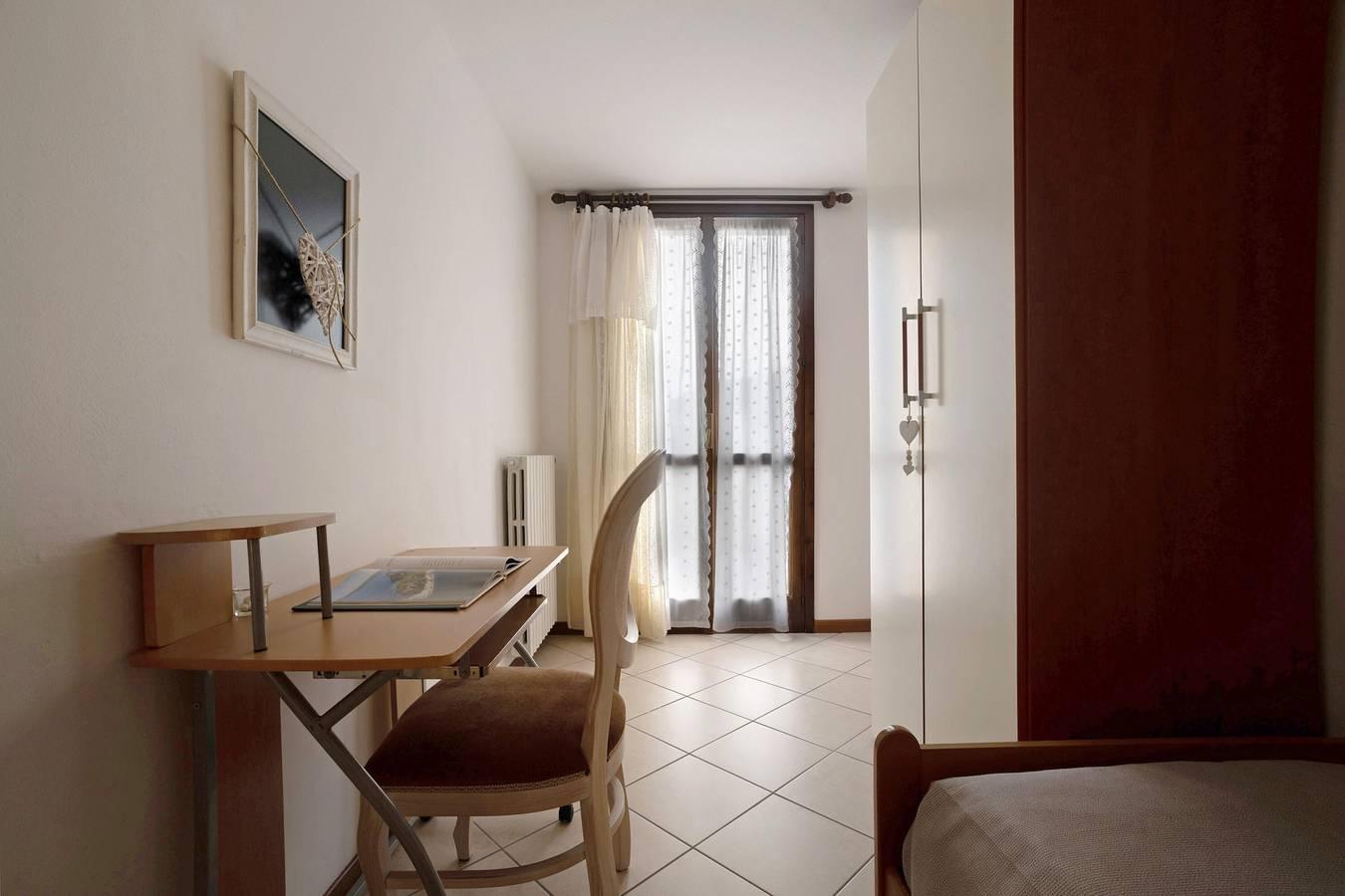 Appartement "Stella del Garda 2" met uitzicht op het meer in Tignale, Garda Bergen, Italië voor 4 personen foto 22
