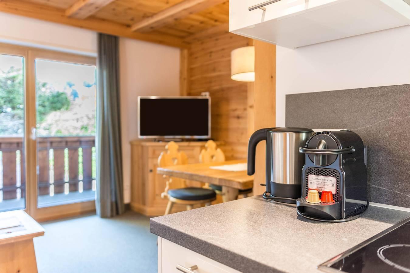Appartement 'Cesa Sassela' met Bergzicht, Sauna, Zwembad, Tuin in Ortisei, Dolomiti Superski, Italië voor 4 personen foto 21