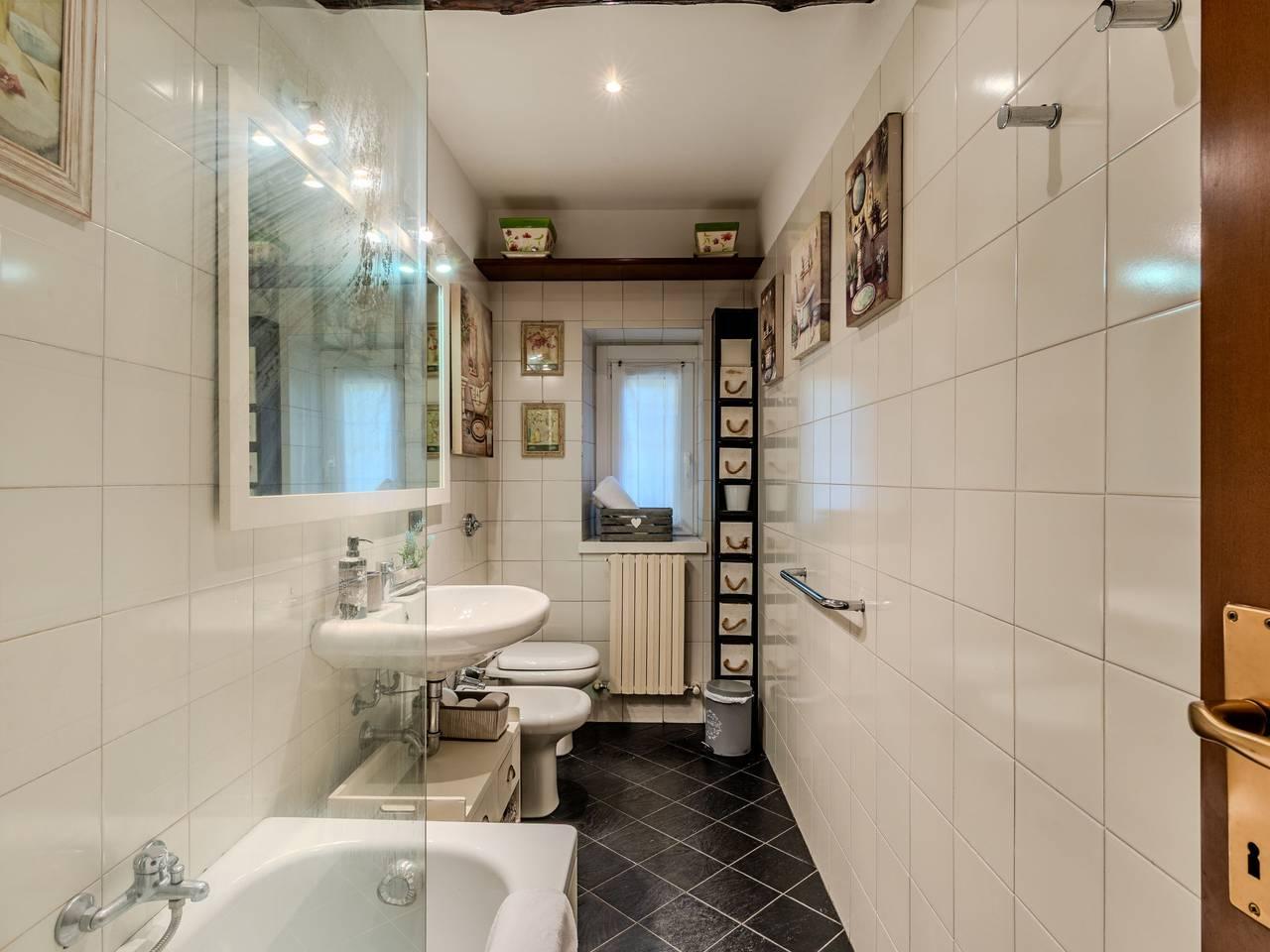 Lungolago in Lecco, Westelijke Bergamo-Alpen, Italië voor 4 personen foto 20