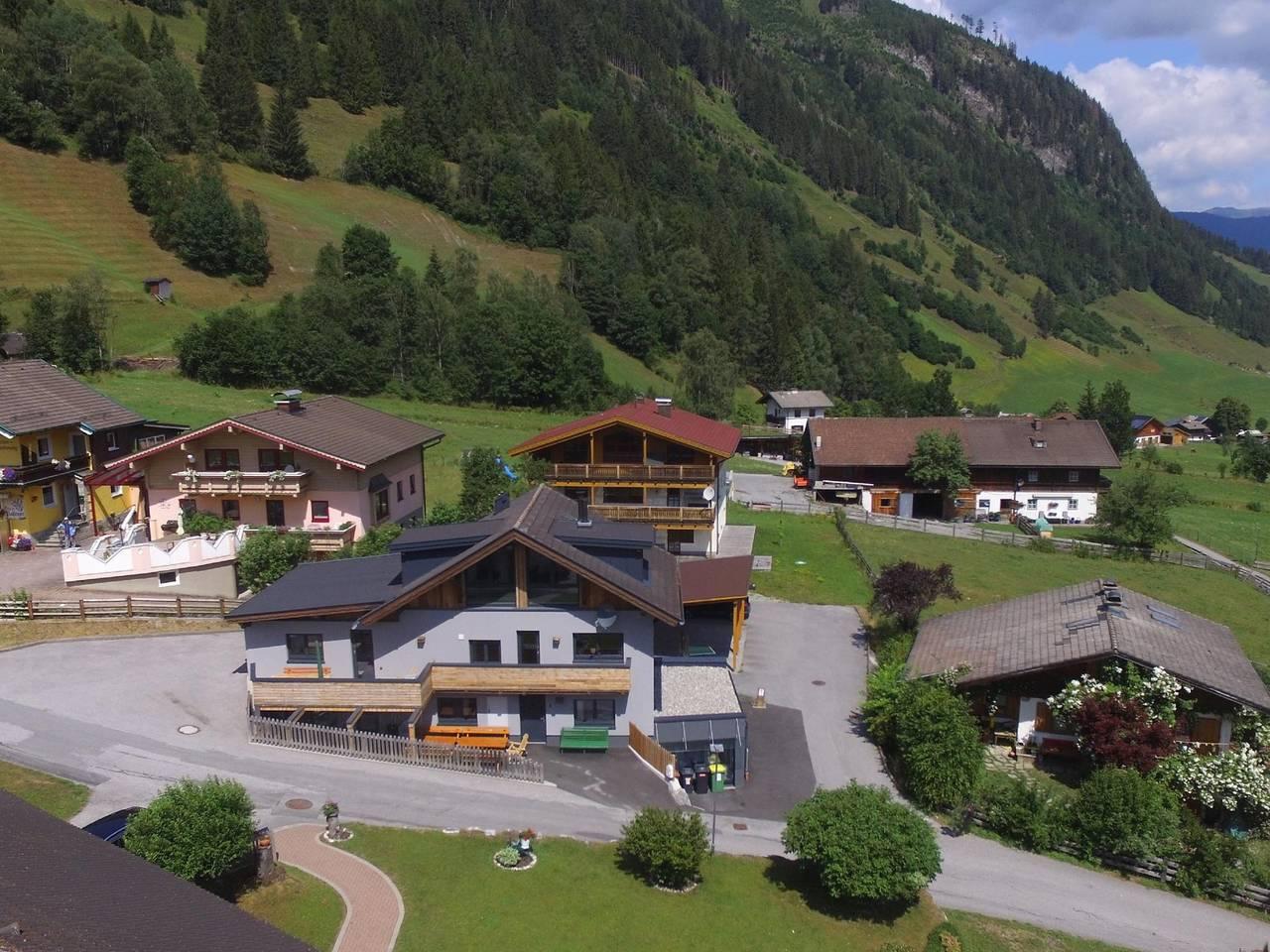 Sfeervolle ski-in/ski-out met terras in Rauris, Oostenrijk voor 9 personen foto 19