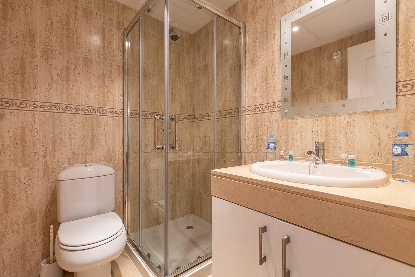 Duquesa Suites 611 in Puerto de la Duquesa, Manilva, Spanje voor 6 personen foto 22