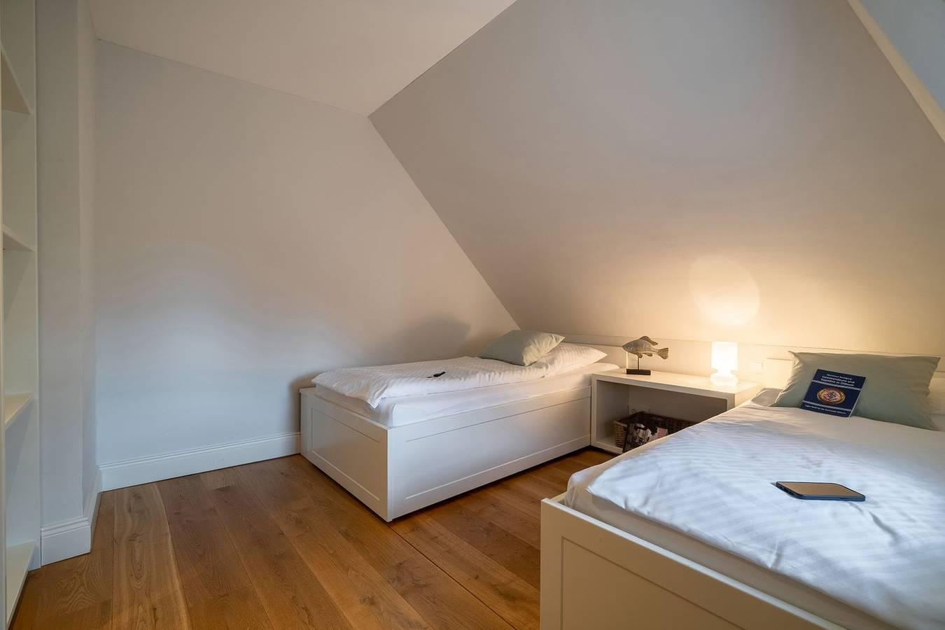 „Erleben Sie luxuriöse Erholung im Kapitänshaus Ost – Ihr Traumurlaub!“ in Oldsum, Föhr, Duitsland voor 6 personen foto 19