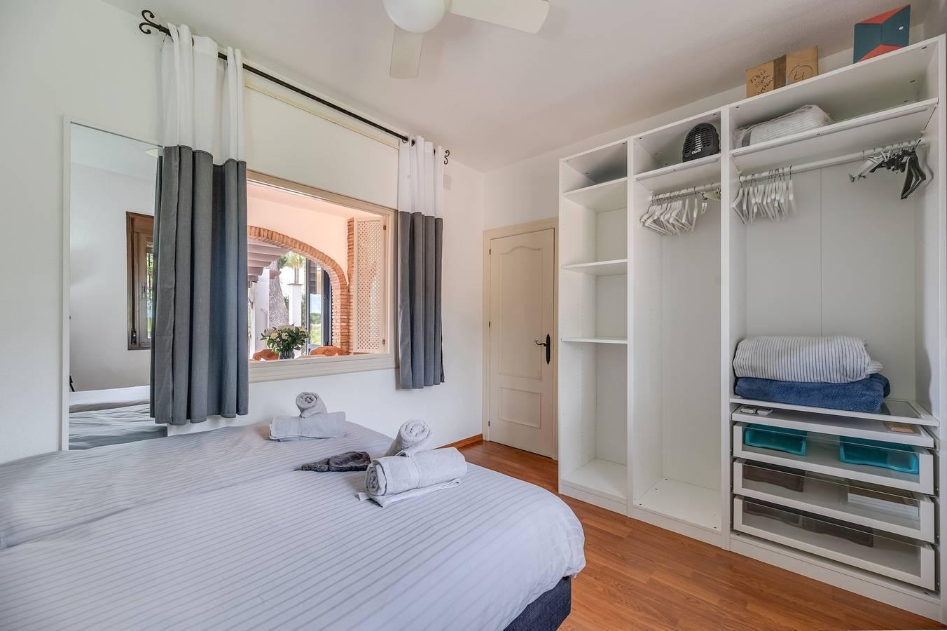 Strandvilla in Carib Playa in Carib Playa, Marbella, Spanje voor 8 personen foto 24