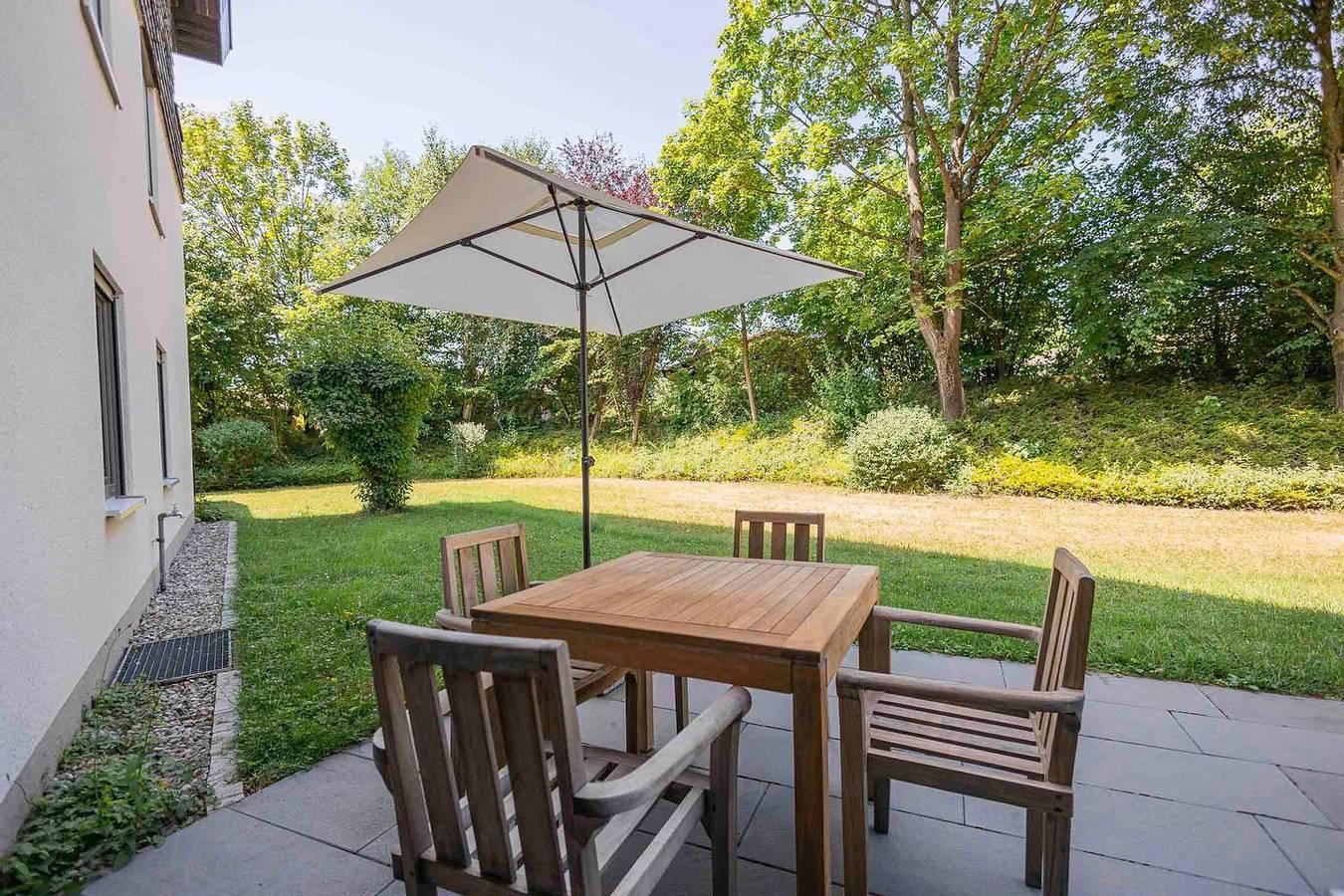 Vakantieappartement met terras en 1 slaapkamer in Immenstaad am Bodensee, Duitsland voor 4 personen foto 24