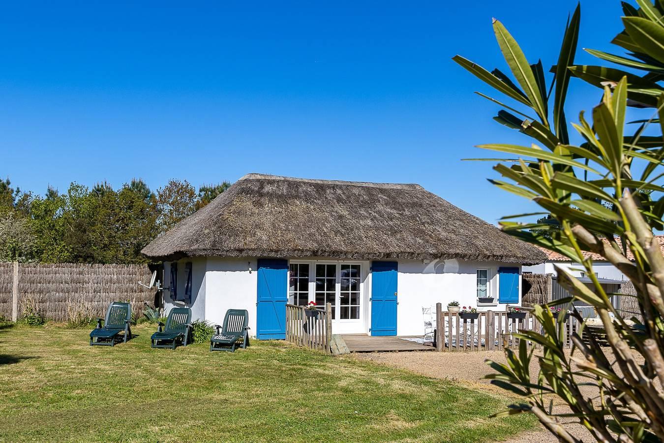 Le Gîte De Château Trompette met privé terras, tuin, airco in Le Fenouiller, Loiredal, Frankrijk voor 6 personen foto 24