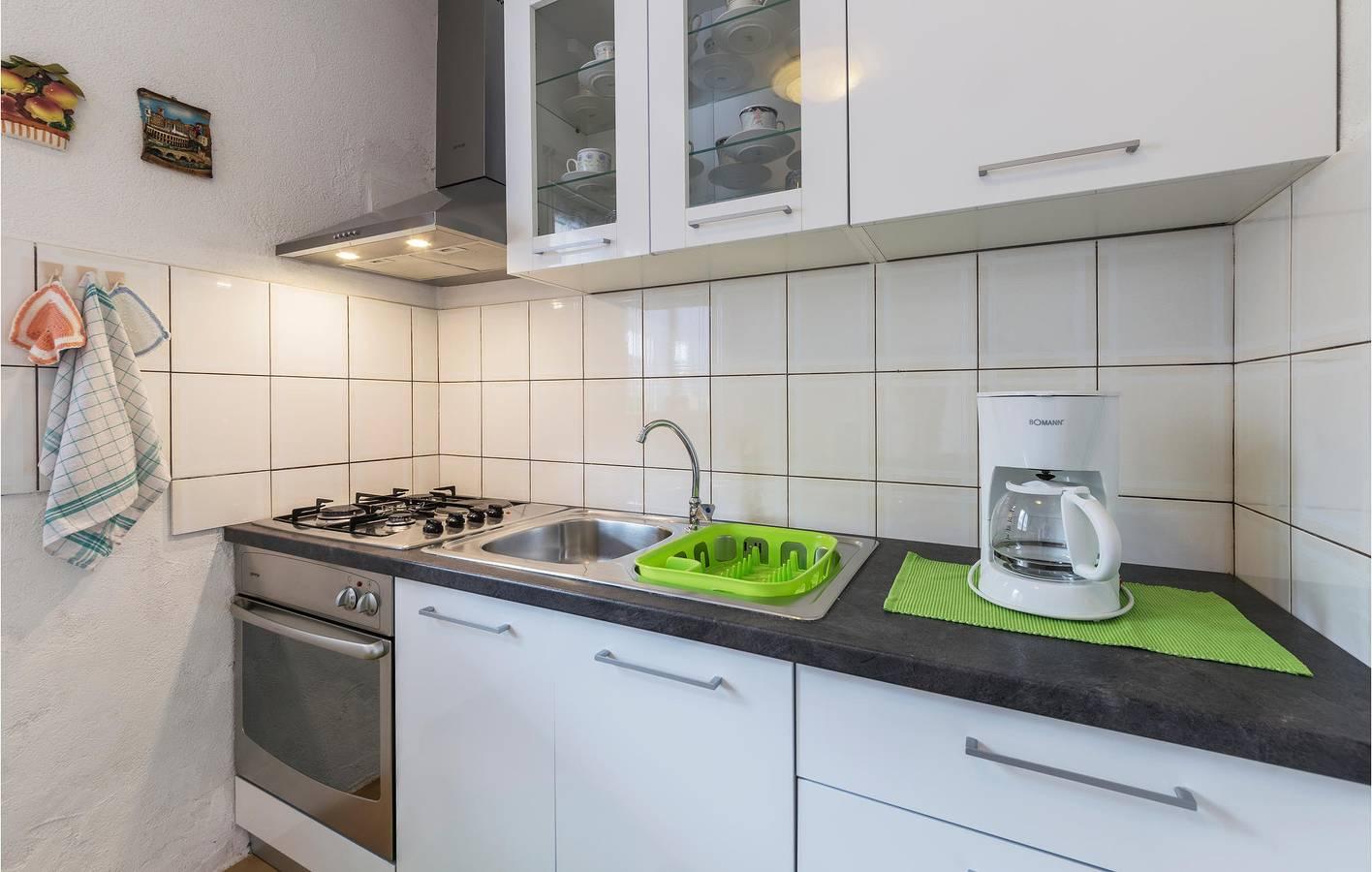 Charmant appartement met 1 slaapkamer, zwembad en terras, vlak in Presika, Oostkust Istrië, Kroatië voor 8 personen foto 24