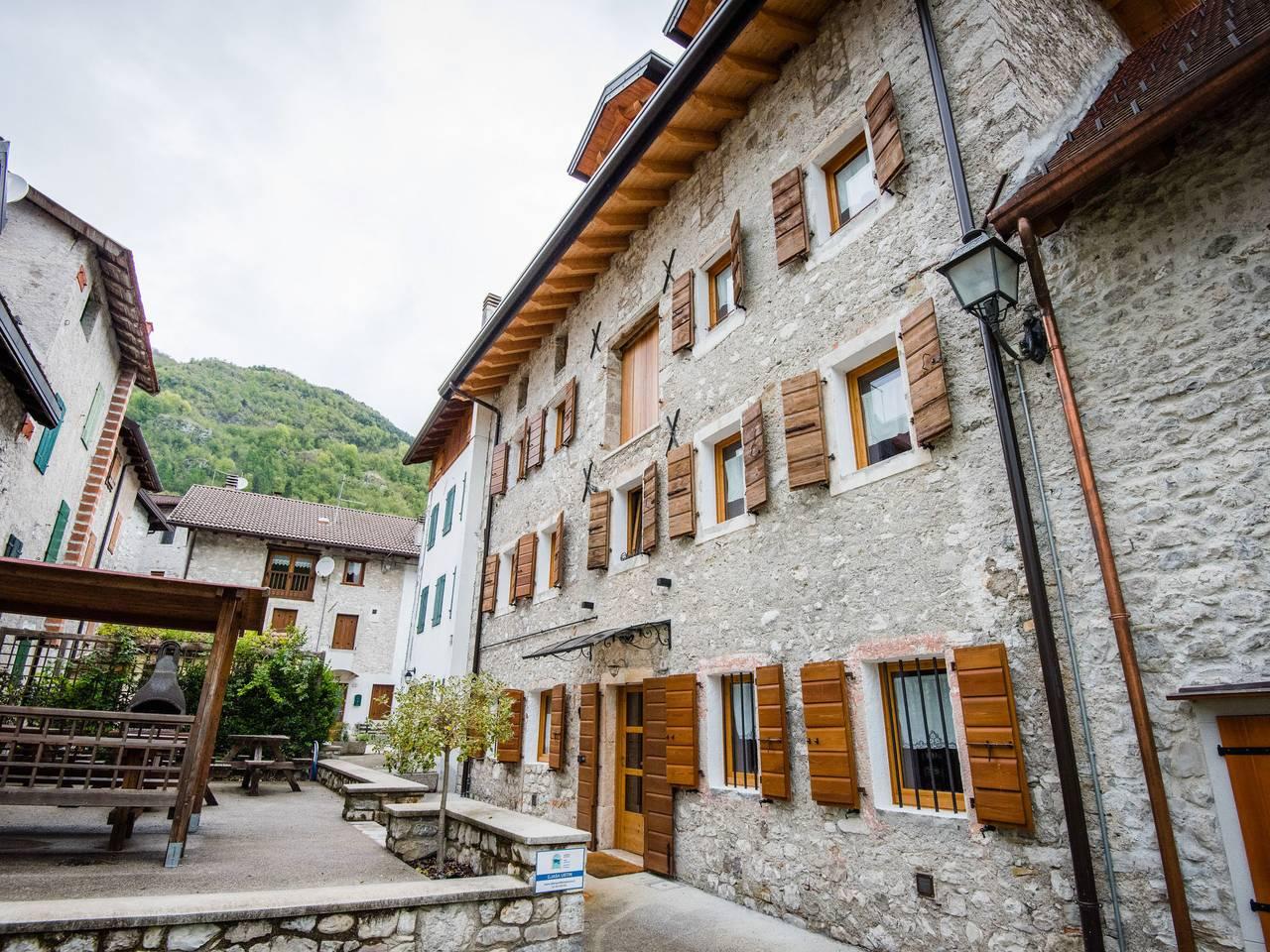 Albergo Diffuso - Cjasa Ustin met 2 slaapkamers en terras in Barcis, Carnic Prealps, Italië voor 5 personen foto 24
