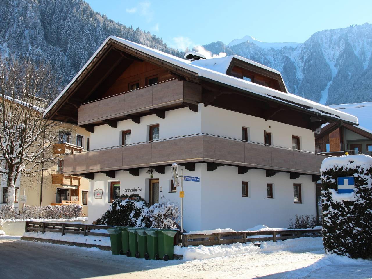 Sonnenheim met 2 slaapkamers en binnenzwembad in Mayrhofen, Zillertaler Alpen, Oostenrijk voor 4 personen foto 11