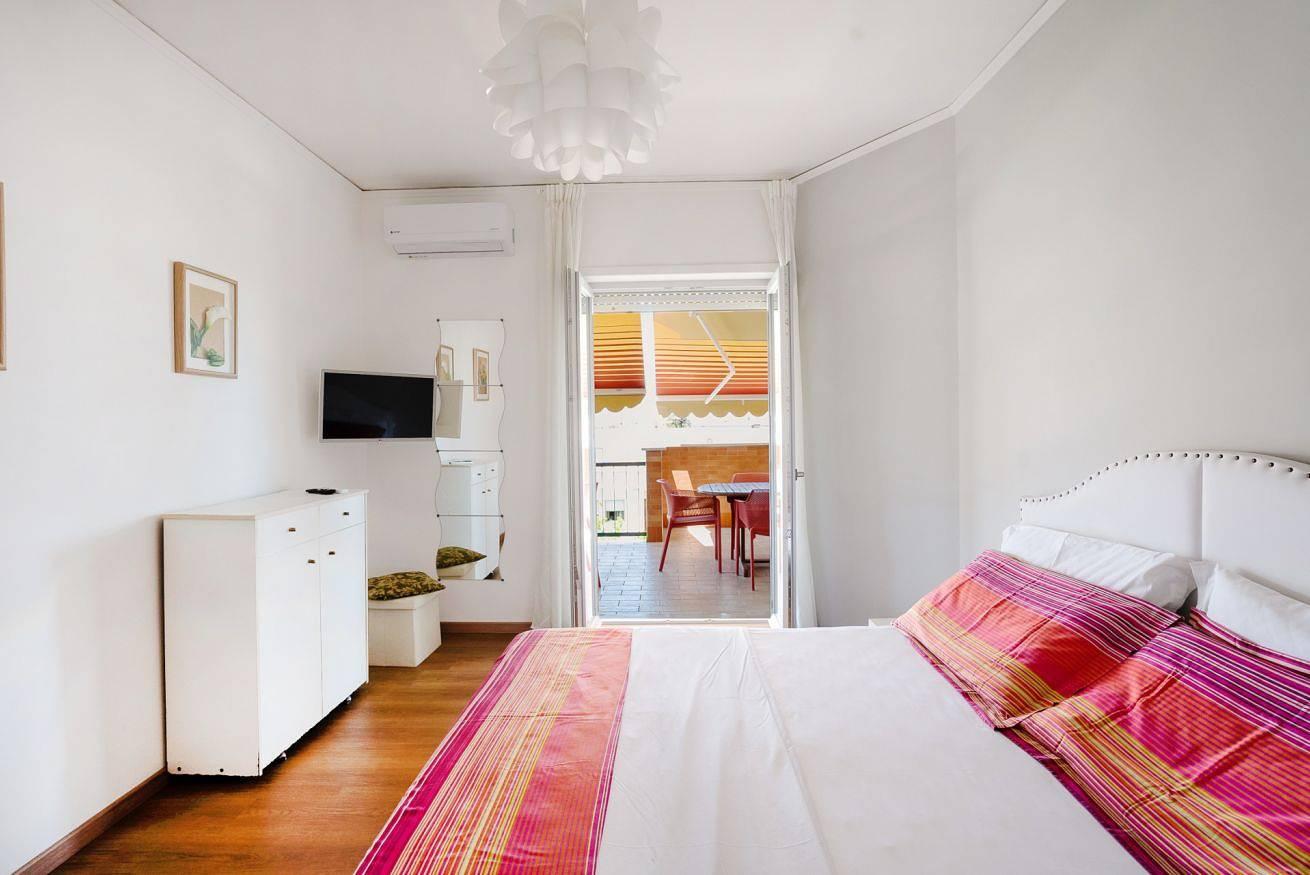 Vakantieappartement met zeezicht en hond toegestaan in Sorrento, Sorrento Coast, Italië voor 8 personen foto 23