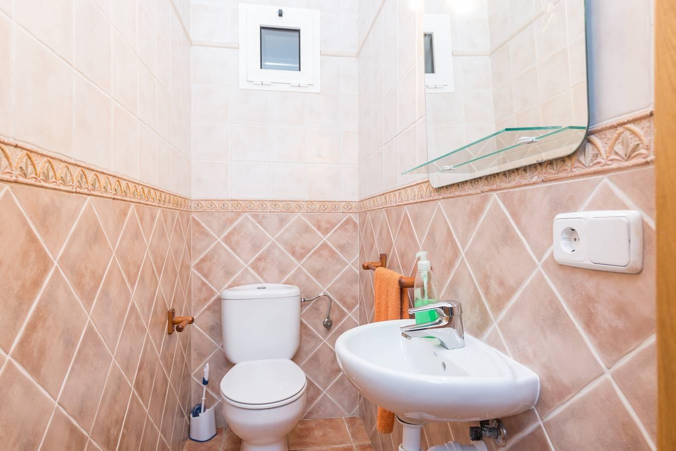 Vakantiehuis 'Rotonda De Aucanada' met privé zwembad, Wi-Fi in Port d'Alcúdia, Alcúdia, Spanje voor 6 personen foto 22