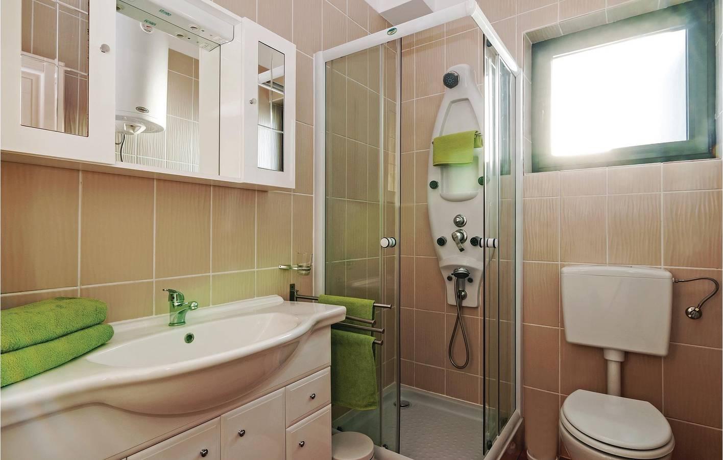 Gezellig appartement met 1 slaapkamer en zwembad, op 100 meter van de kust in Privlaka, Zadar, Kroatië voor 7 personen foto 23