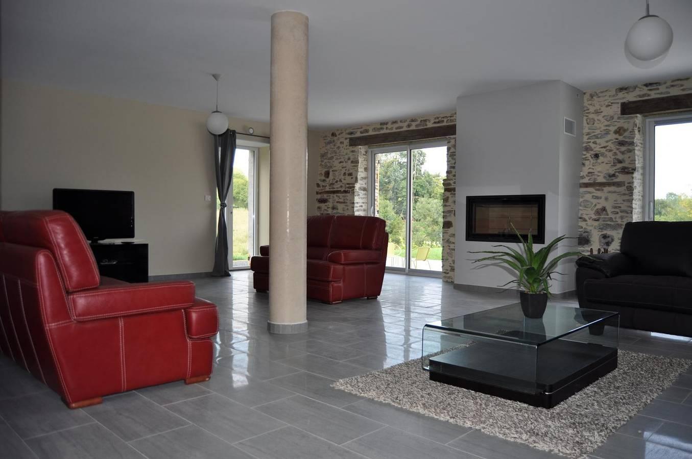 Gezellig appartement van 300 m² vlakbij het centrum van Espartignac in Uzerche, Frankrijk voor 18 personen foto 20