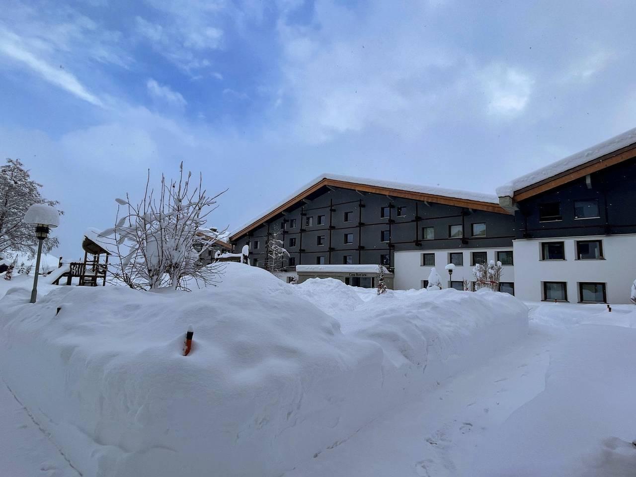 Vakantieappartement met binnenzwembad en zwembad in Disentis, Surselva, Zwitserland voor 4 personen foto 23