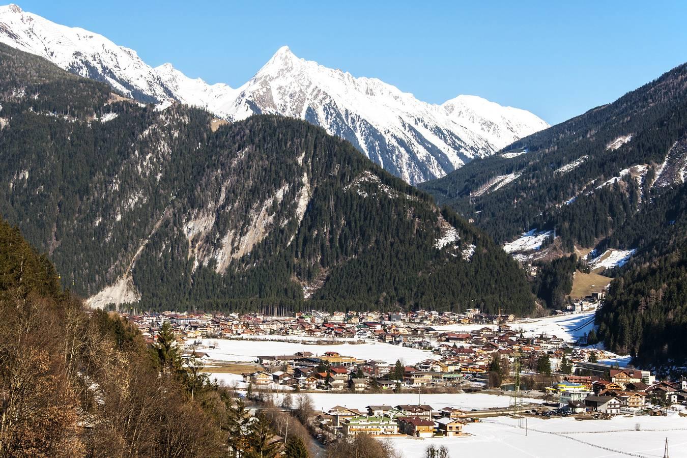 Vakantiewoning met balkon nabij het centrum in Tux Alps, Kaltenbach, Oostenrijk voor 2 personen foto 24