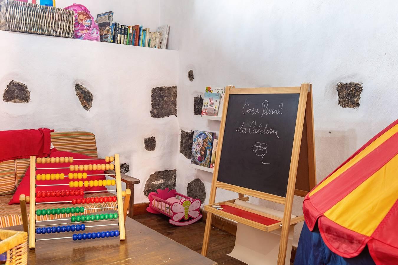 Casa Rural La Caldera met bergzicht, zwembad, tuin en wifi in Espartero, Teror, Spanje voor 8 personen foto 23