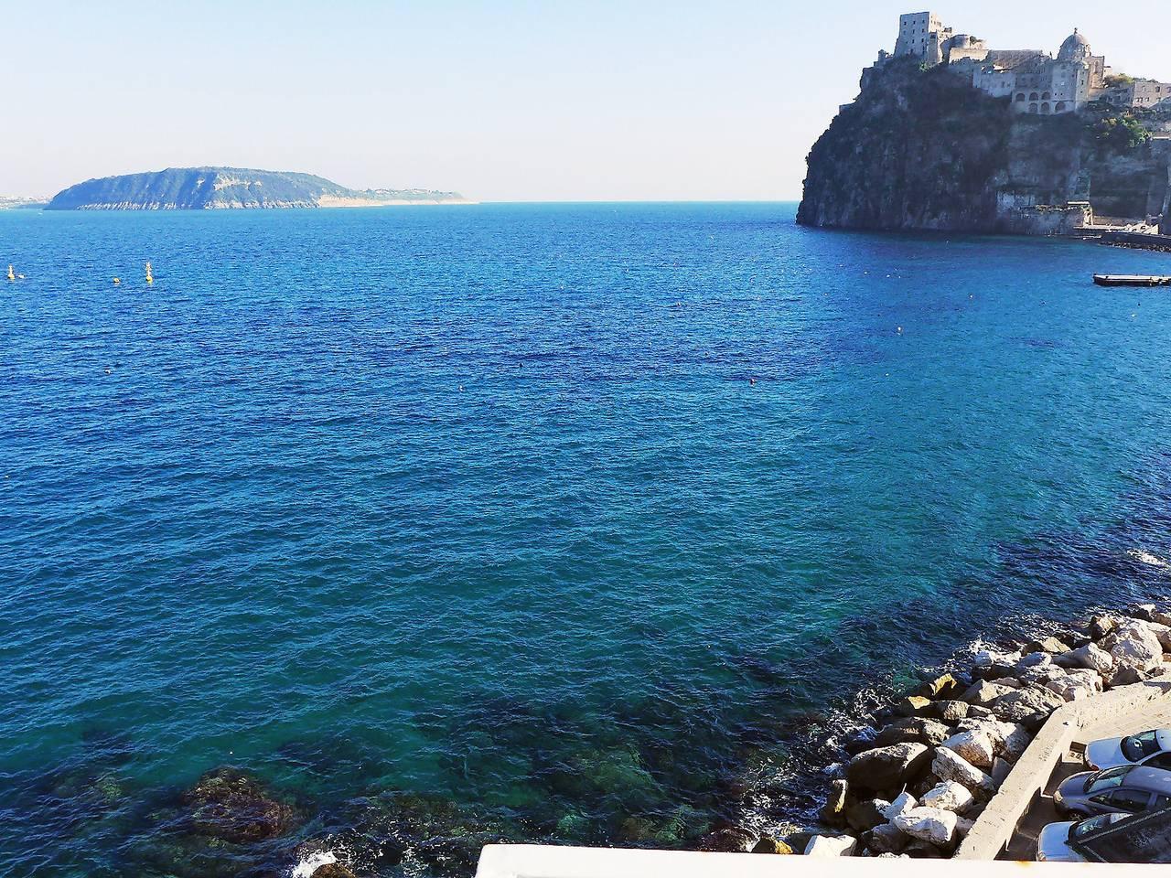 Lo Scuopolo in Spiaggia dei Pescatori (Ischia City), Ischia Stad, Italië voor 4 personen foto 23