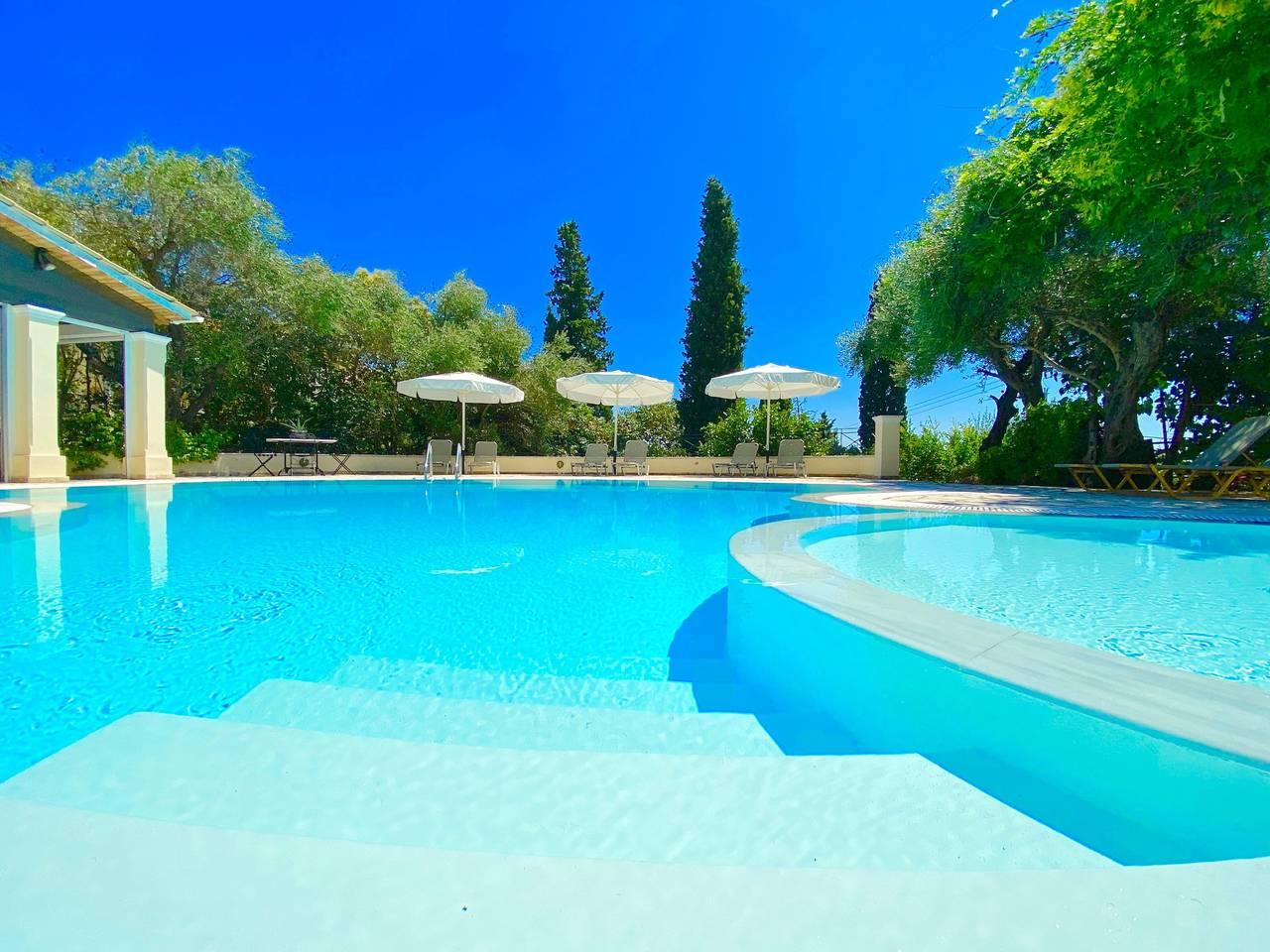 Vakantiehuis in Corfu, Griekenland voor 14 personen