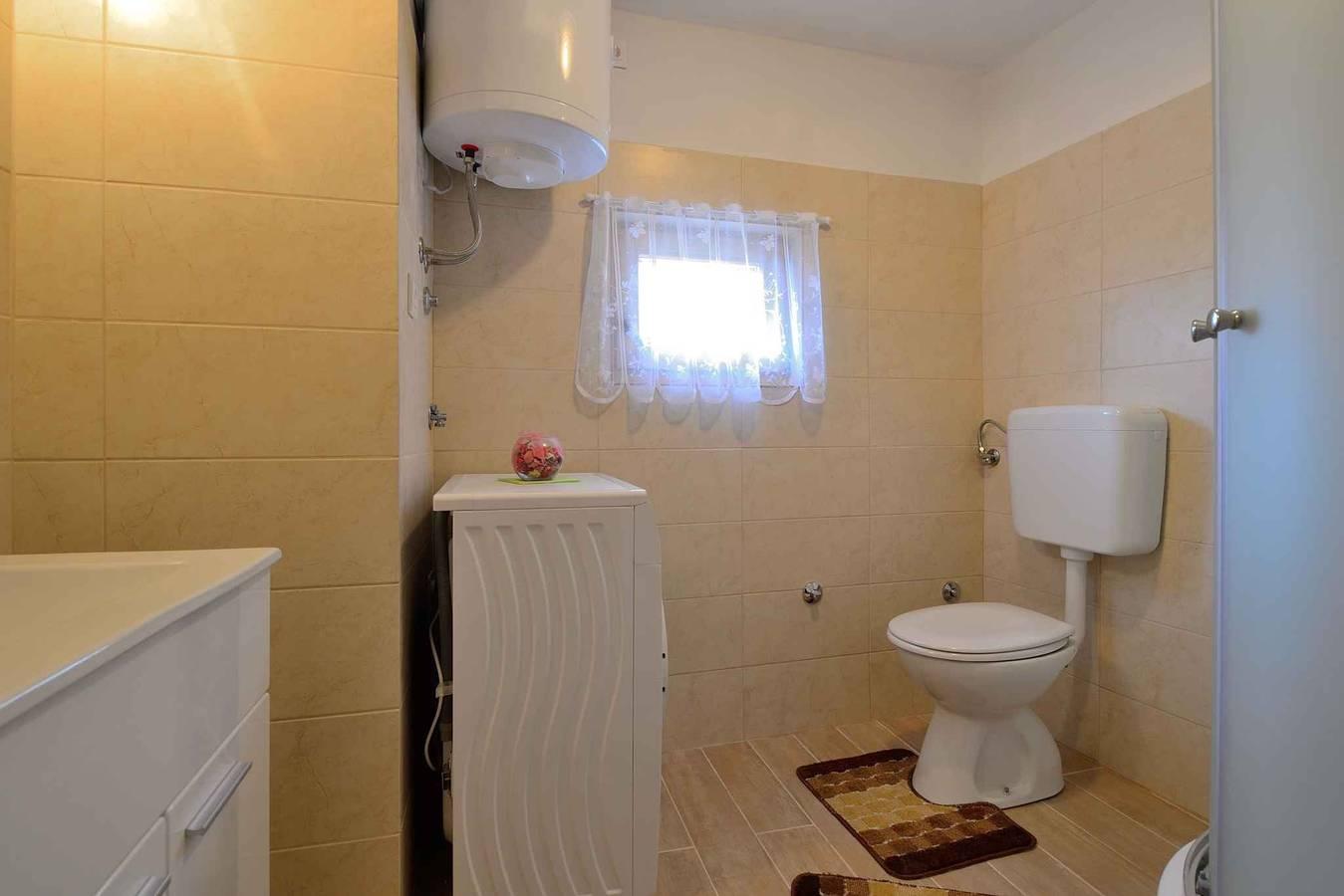 Vakantiehuis met zwembad en airconditioning in Buzet, Centraal Istrië, Kroatië voor 4 personen foto 24