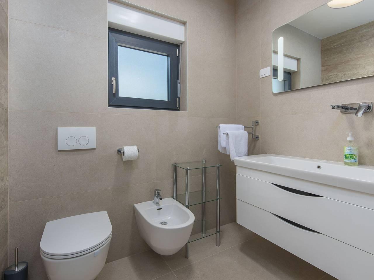 Appartement in Kroatië aan de kust in Općina Brtonigla, Kroatië voor 6 personen foto 21